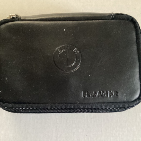 1997-2001 BMW 74OIL E38 First Aid Kit W/Leather Case OEM - Picture 2 of 12